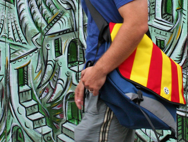 crumpler_barney_rustle_blanket