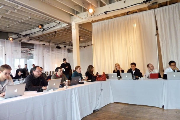 Journos on Macs at Microsoft's Mobius event. @