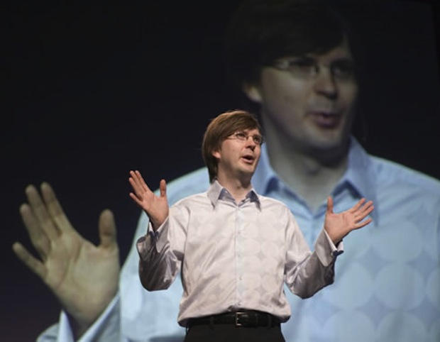 Kevin Lynch, Adobe's CTO, says Flash on the iPad is essential to the 