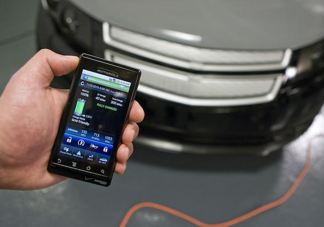Apparently, OnStar thinks the iPhone isn't photogenic enough; their promo images exclusively feature Droids. Hmmm...