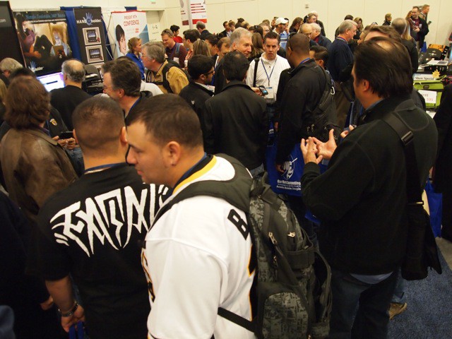 There's a pretty healthy crowd on opening day of Macworld 2011