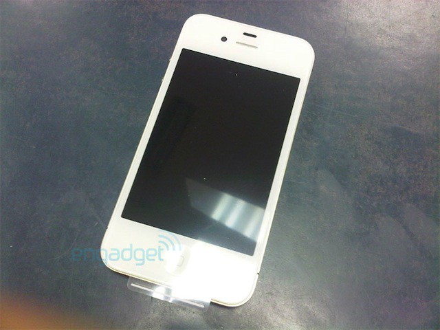 white-iphone-4-vodafone
