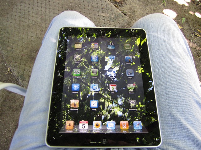 3M's new coating might make outdoor readability problems a thing of the past. Photo by Louis Rodriguez - http://j.mp/iTDJxa
