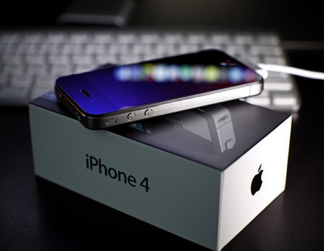 500x_iphone4reviewshot