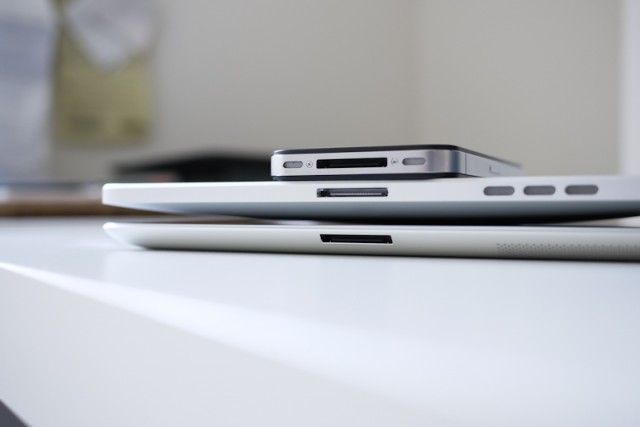 ipad 2 under iphone 4