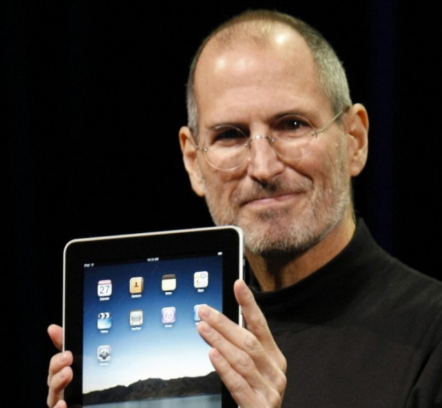 steve-jobs-ipad