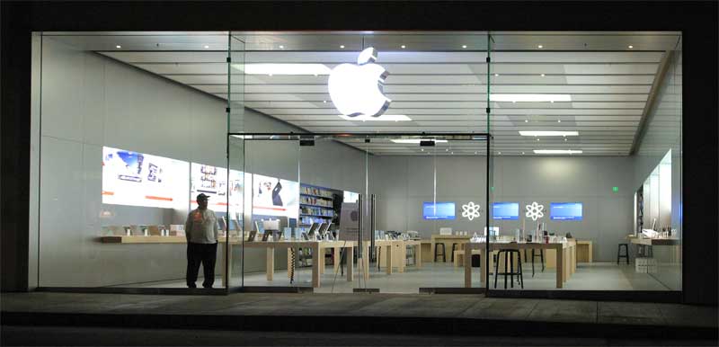apple-store-wide
