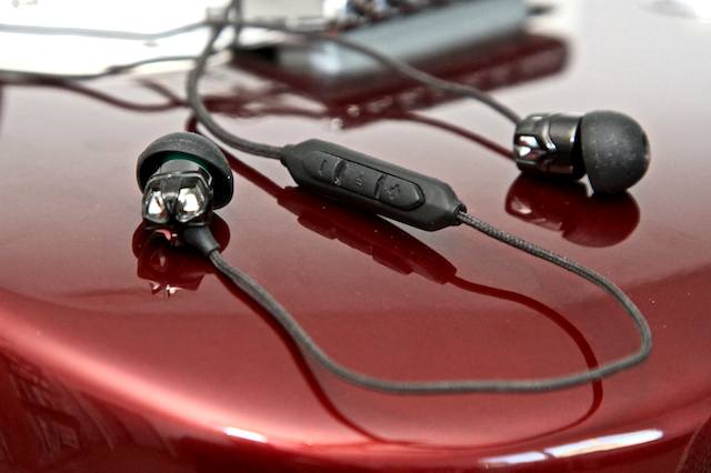 vmoda-vibrato-remote-cover-2