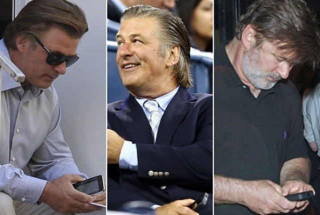 alec-baldwin-using-iphone