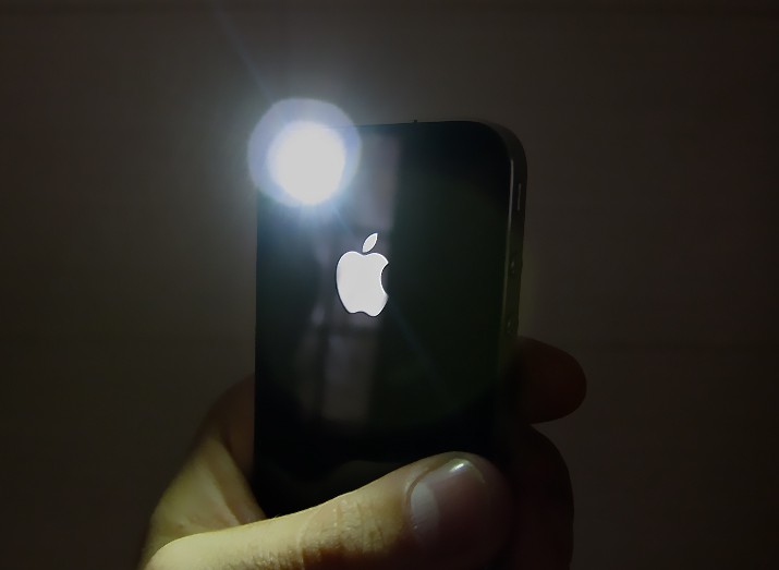 iphone4flash