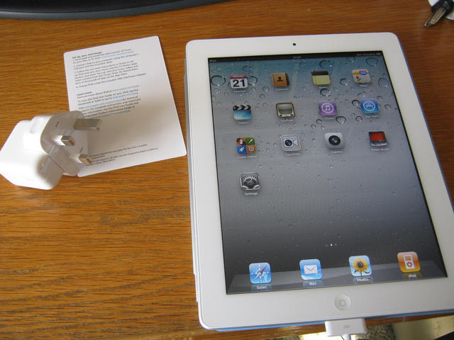 White WiFi 32GB