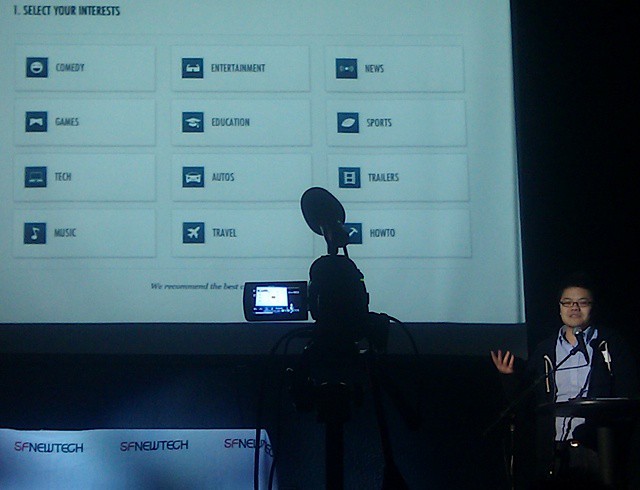 Thomas Pun demos Nowbox at SF New Tech. @cultofmac.