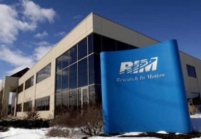 RIM thinks Apple employees are pretending to be from other companies to rig votes for the nano-SIM.