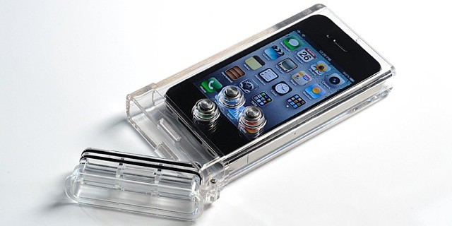 The clever camera butons on this case are broken by the iOS 5.1 update