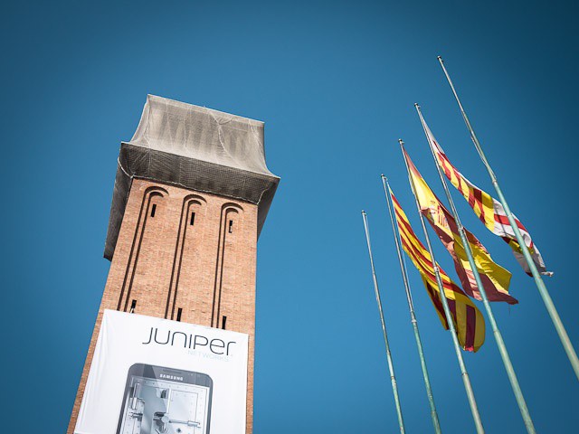 The historical home of yearly mobile excess: Plaça d'Espanya in Barcelona
