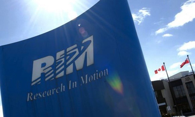 RIM exec publicly attacks developer for dropping BlackBerry support