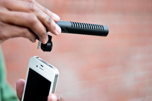 iphone-boom-mic-1e7c.0000001330989476