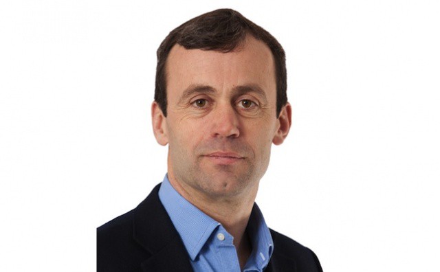 Apple's newest VP comes from the European retailer called Dixons.