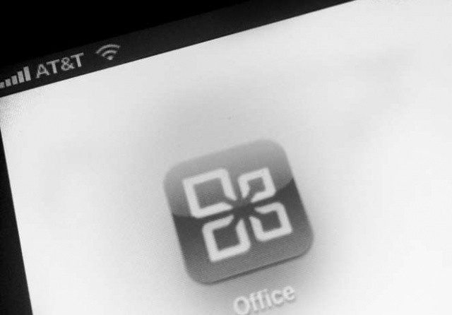 053112-tech-news-ipad-office-ss-662w-at-1x