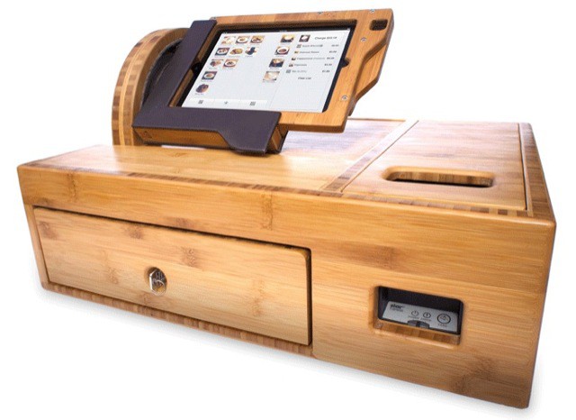 Detail1_cashbox_bamboo_horiz_frontoblique-1.jpg