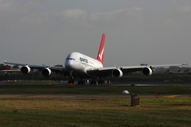Qantas has laid out an aggressive technology migration plan that become an example for the airline industry.