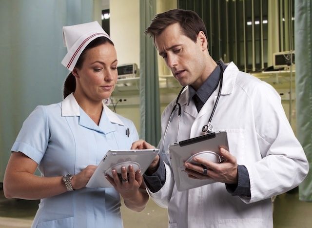 The U.S. Department of Health and Human Services acknolodge the success of iPhones, iPads, and other mobile devices in healthcare in new EHR rules.