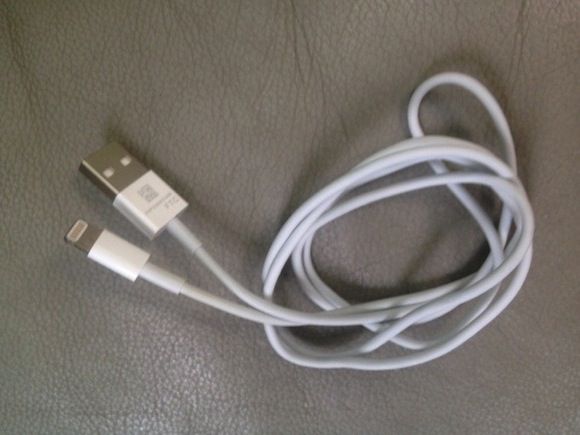 AppleUSBCable-MiniDock