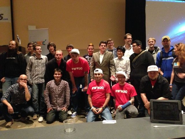 JailbreakCon speakers gather for candid pic after the event.