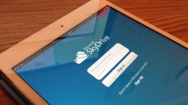 SkyDrive's official iOS app could disappear if Apple won't negotiate.