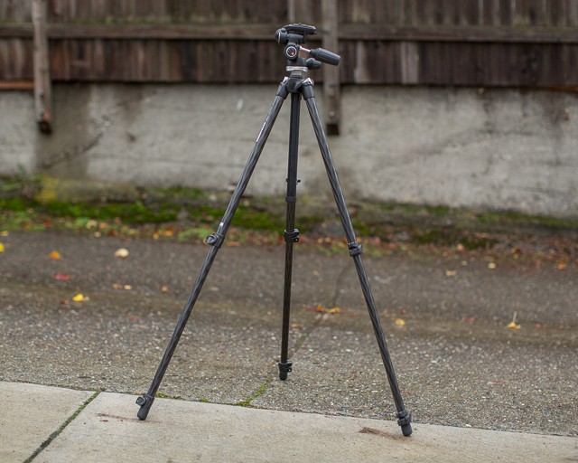 manfrotto-294-carbon-fiber-tripod-1.jpg