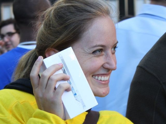 5th-avenue-apple-store-iphone-5-launch