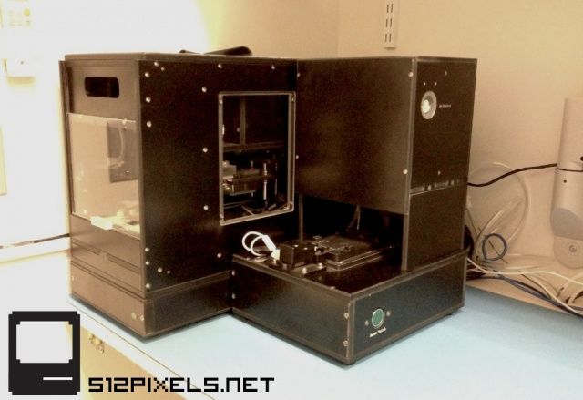 2013-06-05-iphone-repair-machine (1)