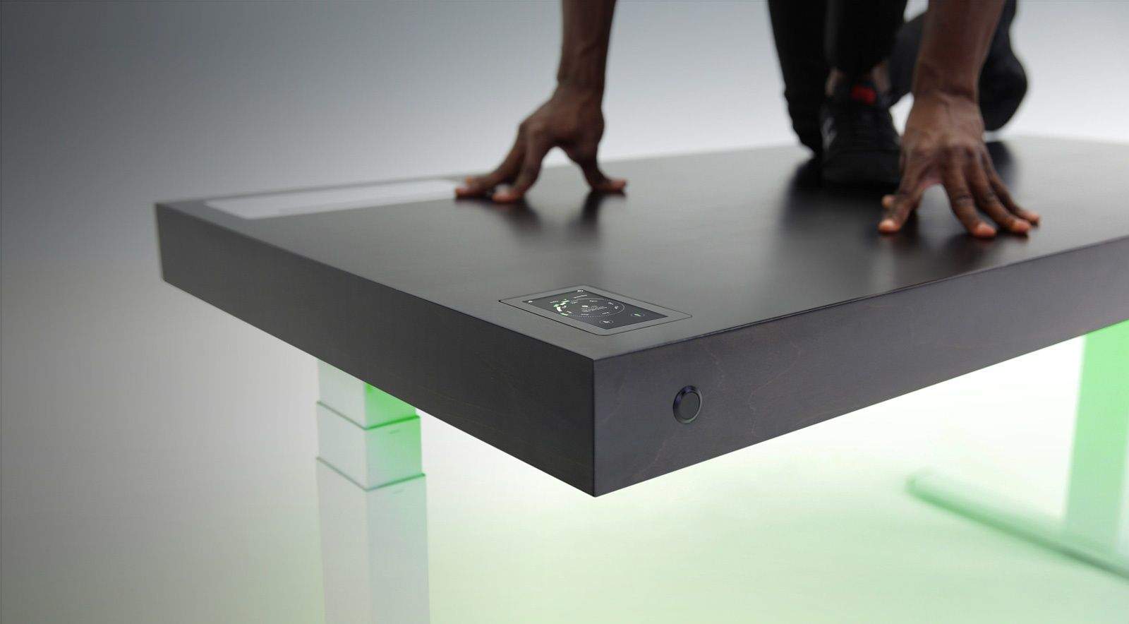 desk-dark-3