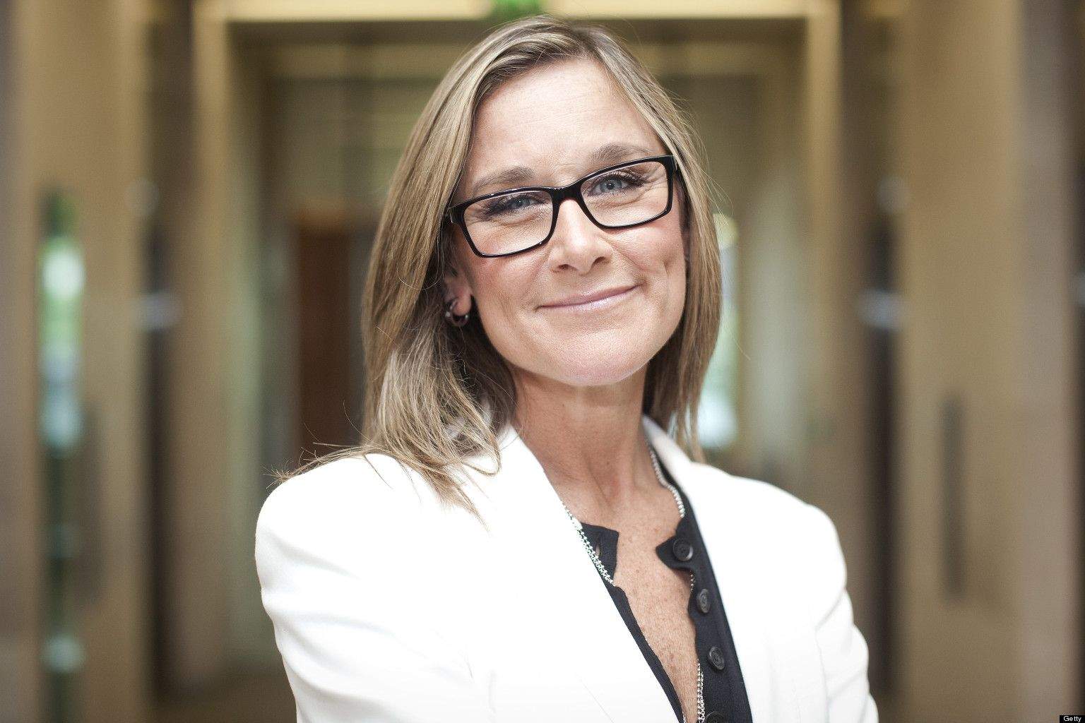 o-angela-ahrendts-highest-paid-facebook