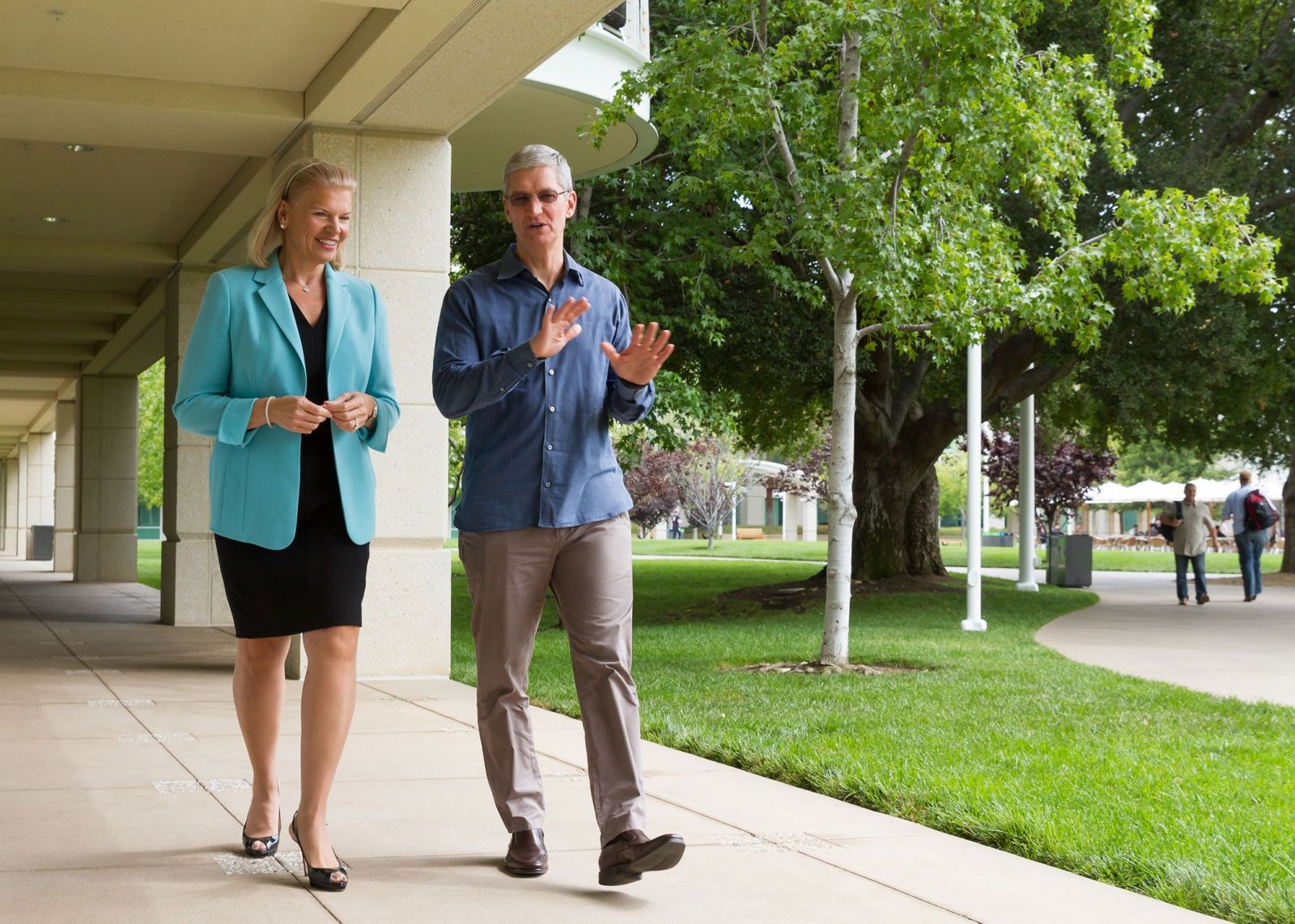 Tim Cook with IBM CEO Ginni Rometty
