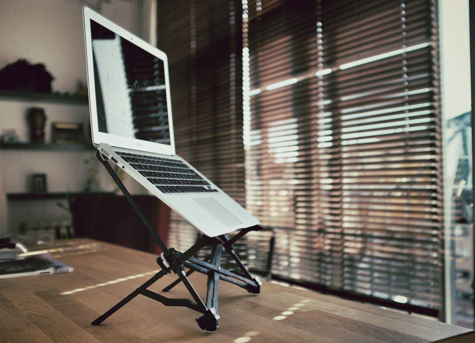 Up, up up! The Roost elevates your MacBook experience. Photos Charlie Sorrel/Cult of Mac