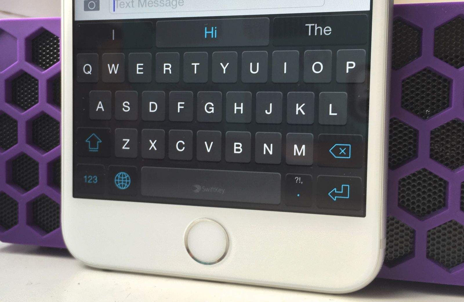 SwiftKey works great on the giant iPhone 6 Plus.