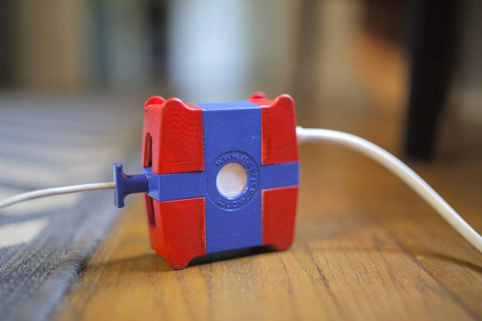 Meezy_Cube_MagSafe_protective_case
