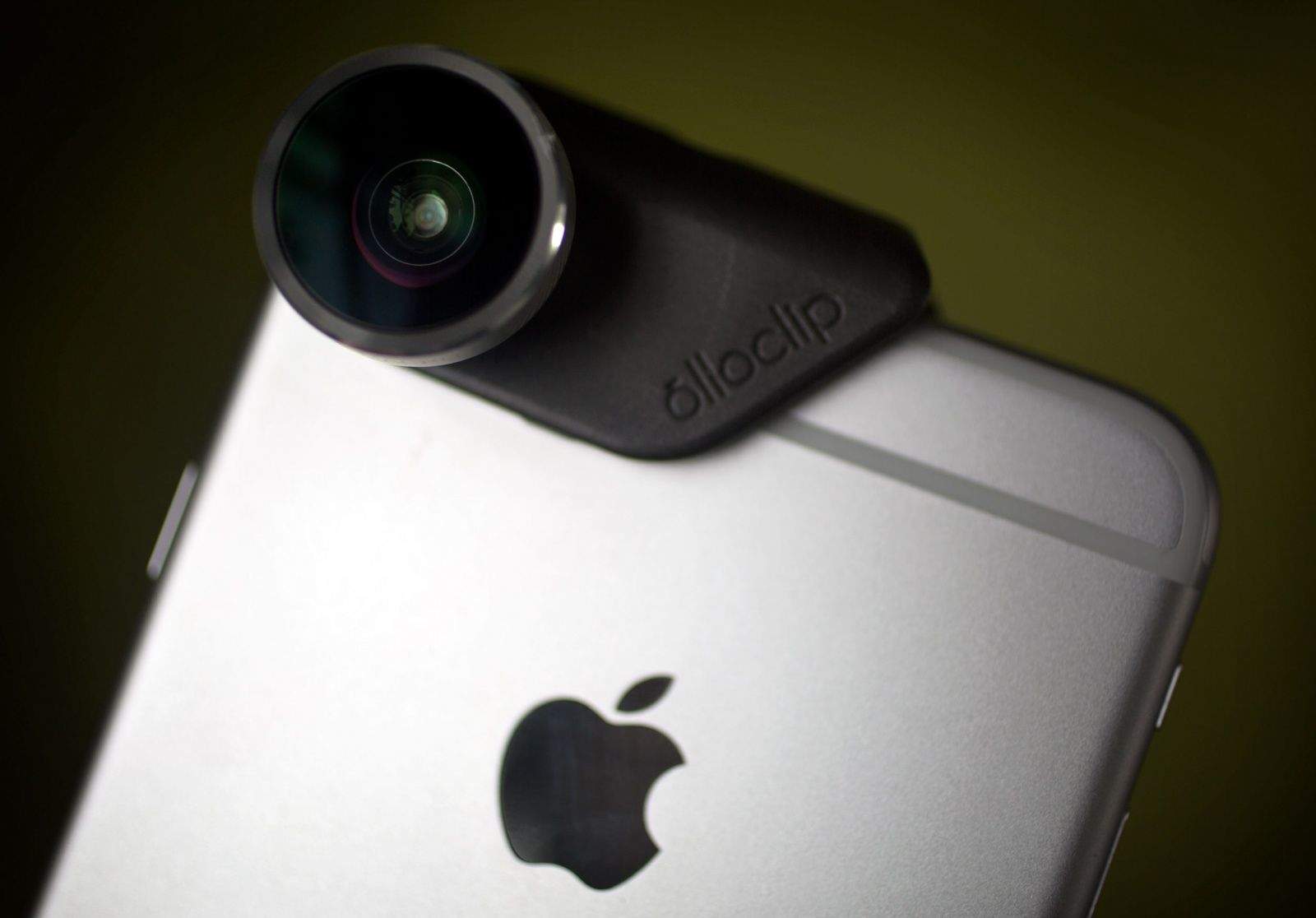Olloclip on iPhone