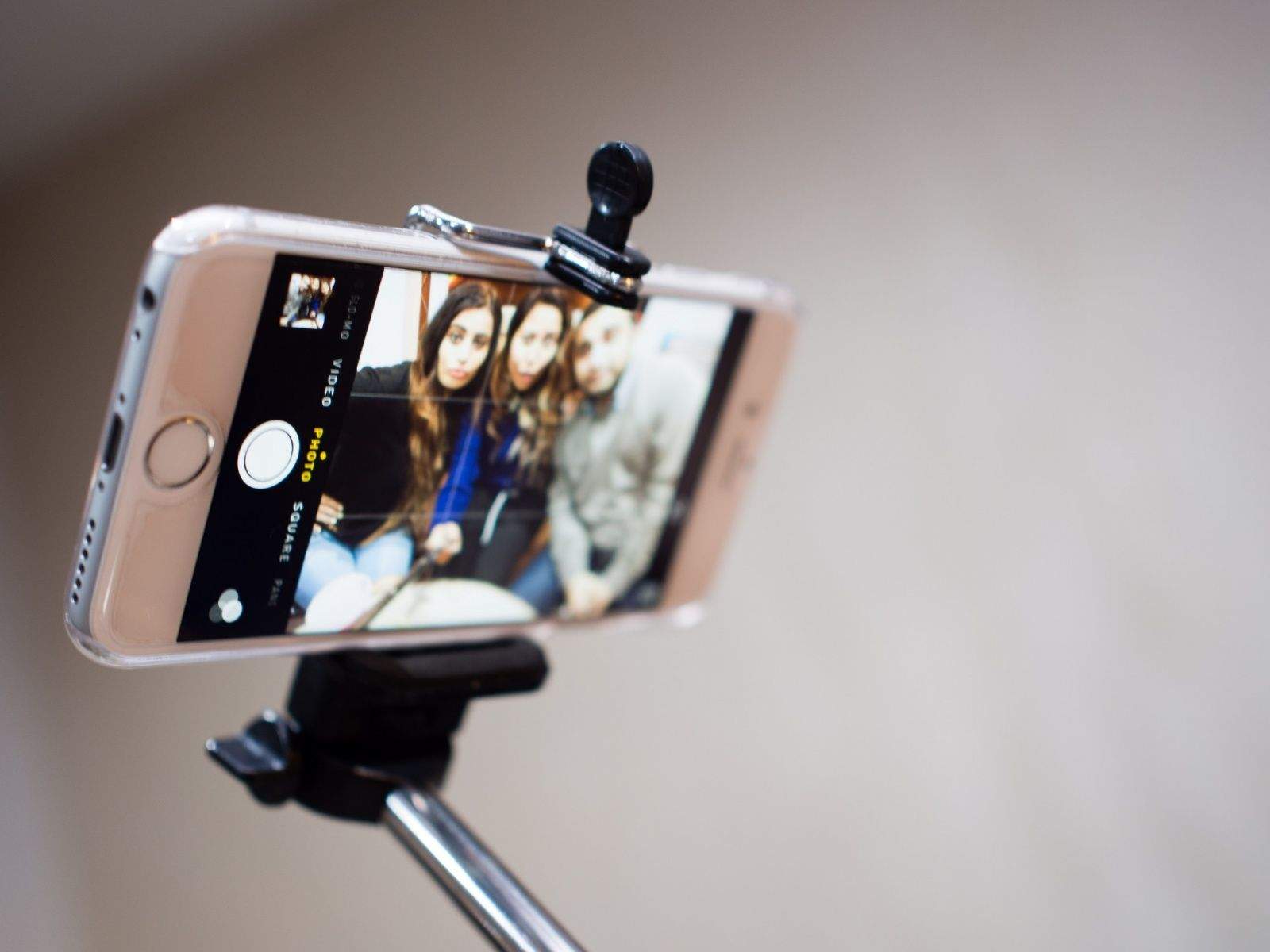 Selfie sticks aren't welcome at WWDC. Photo: R4vi/Flickr