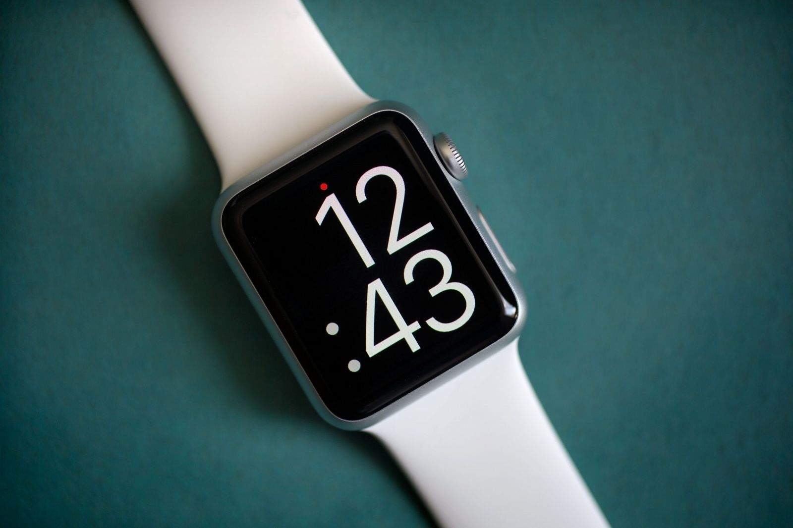The Apple Watch is gorgeous (and comfy, too).
