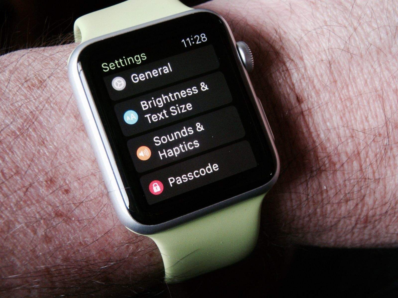 This screen is way too small for all the tweaks available. Photo: Rob LeFebvre/Cult of Mac