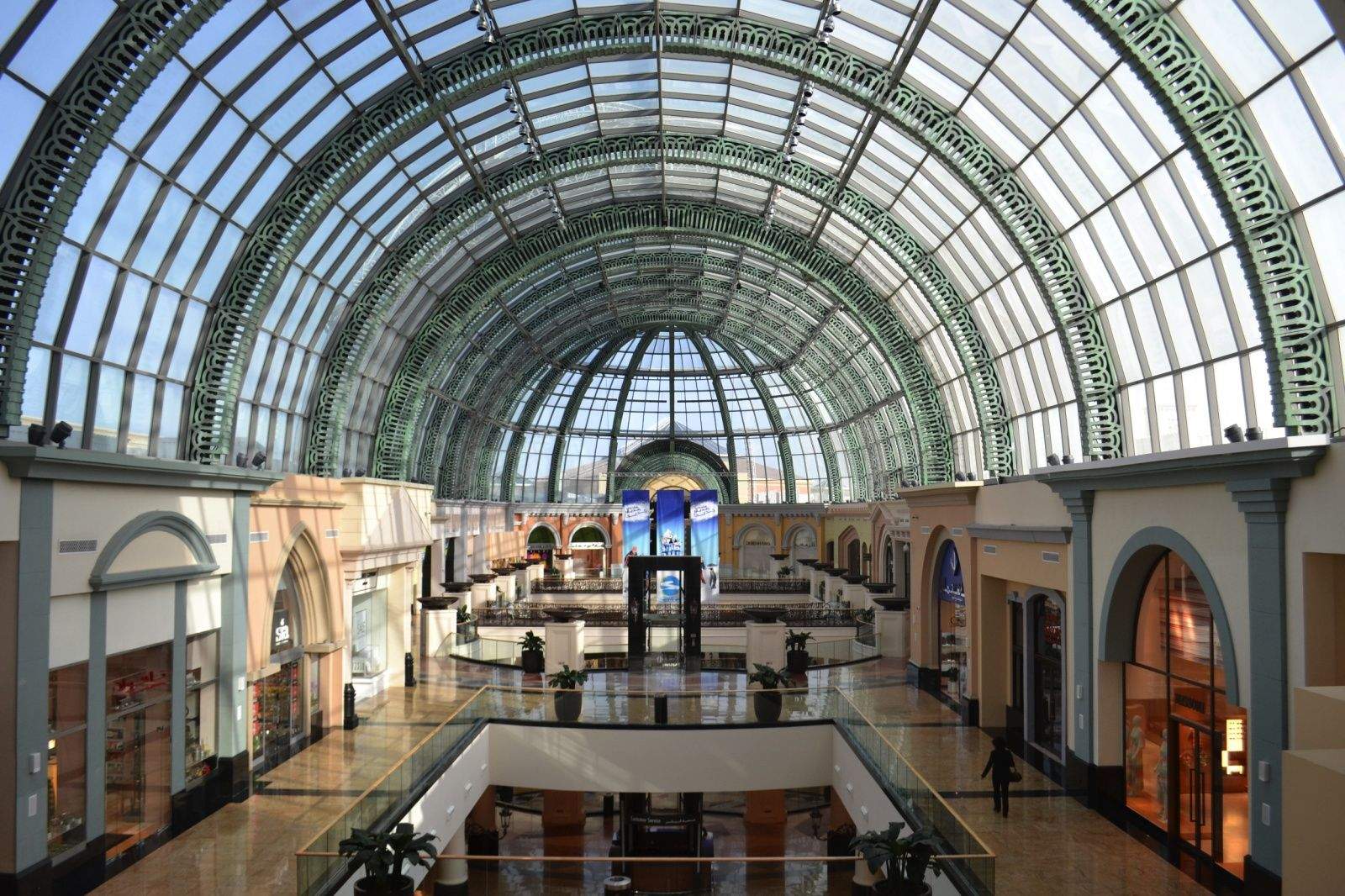 A location fit for an Apple Store? We think so.