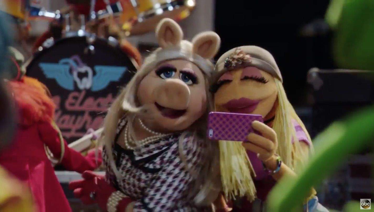 Modern jokes with modern pigs. Photo: Disney/ABC Studios