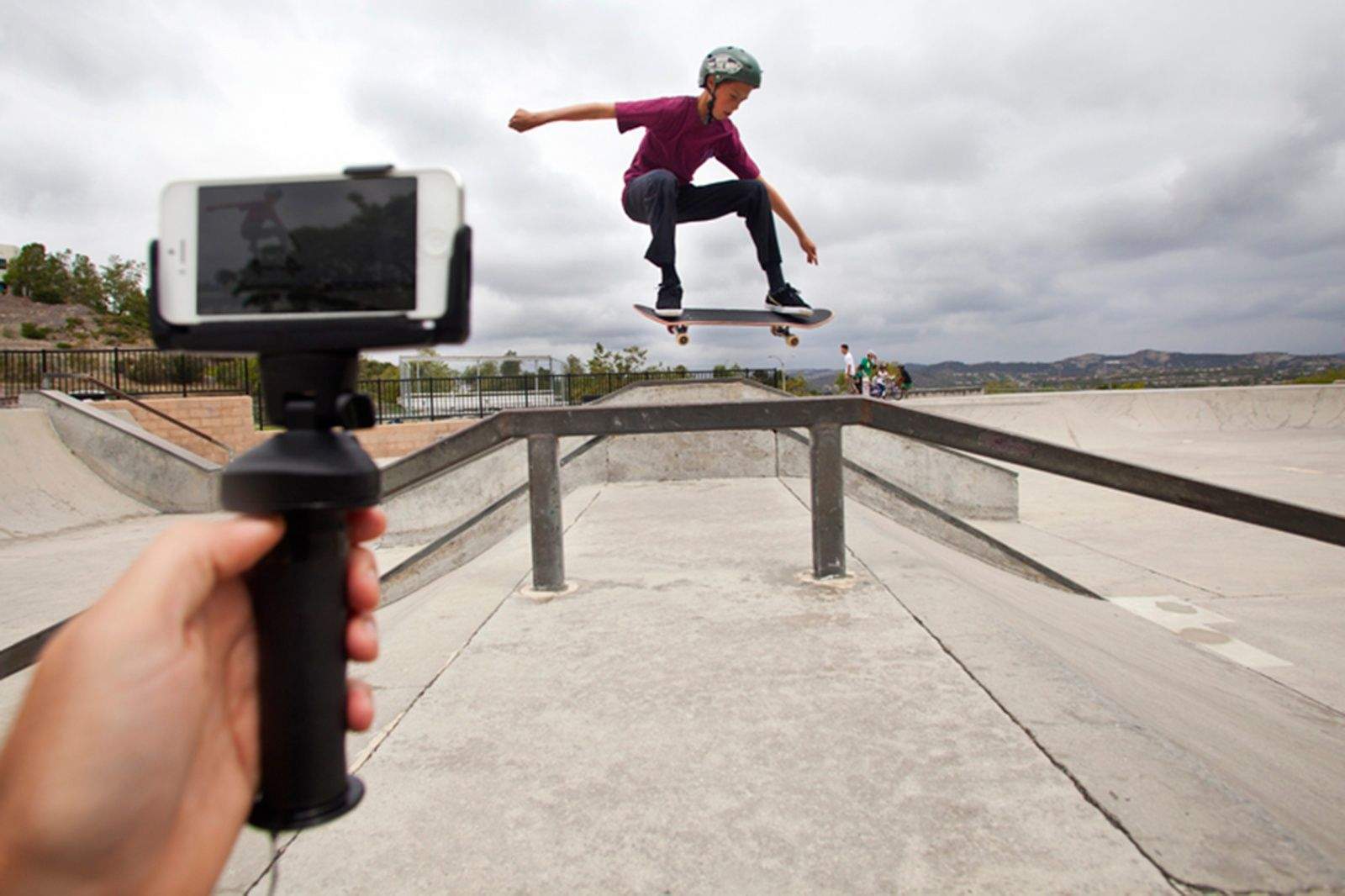 A Bluetooth-enabled button lets you shoot pictures or record video.