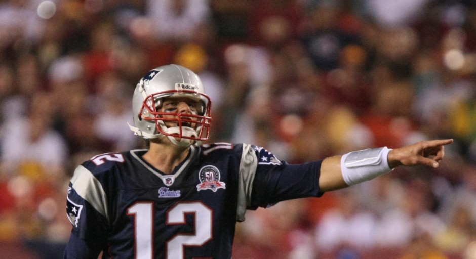 nfl-sacks-tom-brady-for-switching-to-iphone-6-image-cultofandroidcomwp-contentuploads2015073866185527_50e908e551_o-940x512-jpg