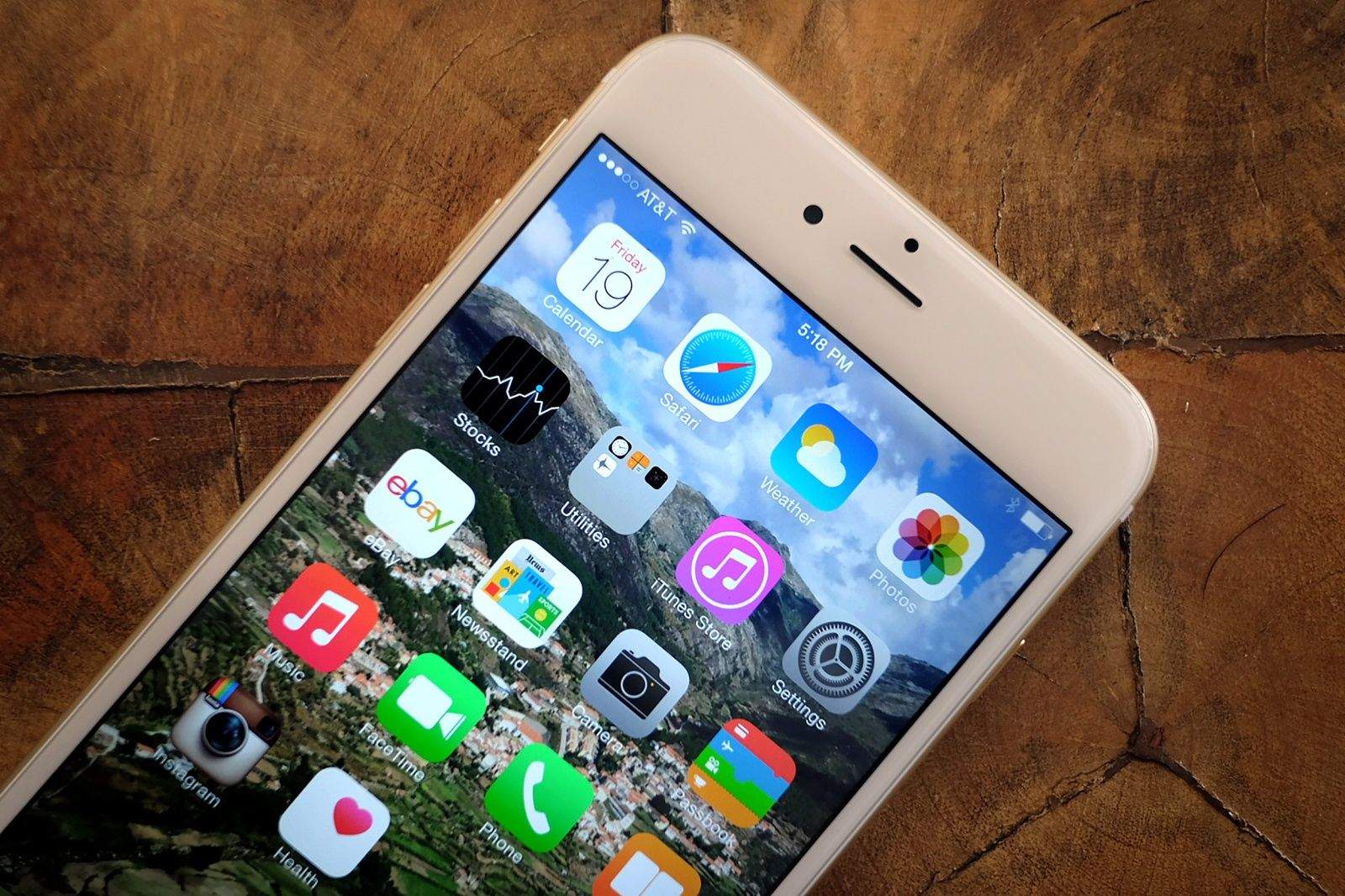 How much is your smartphone spying on you? Photo: Jim Merithew/Cult of Mac