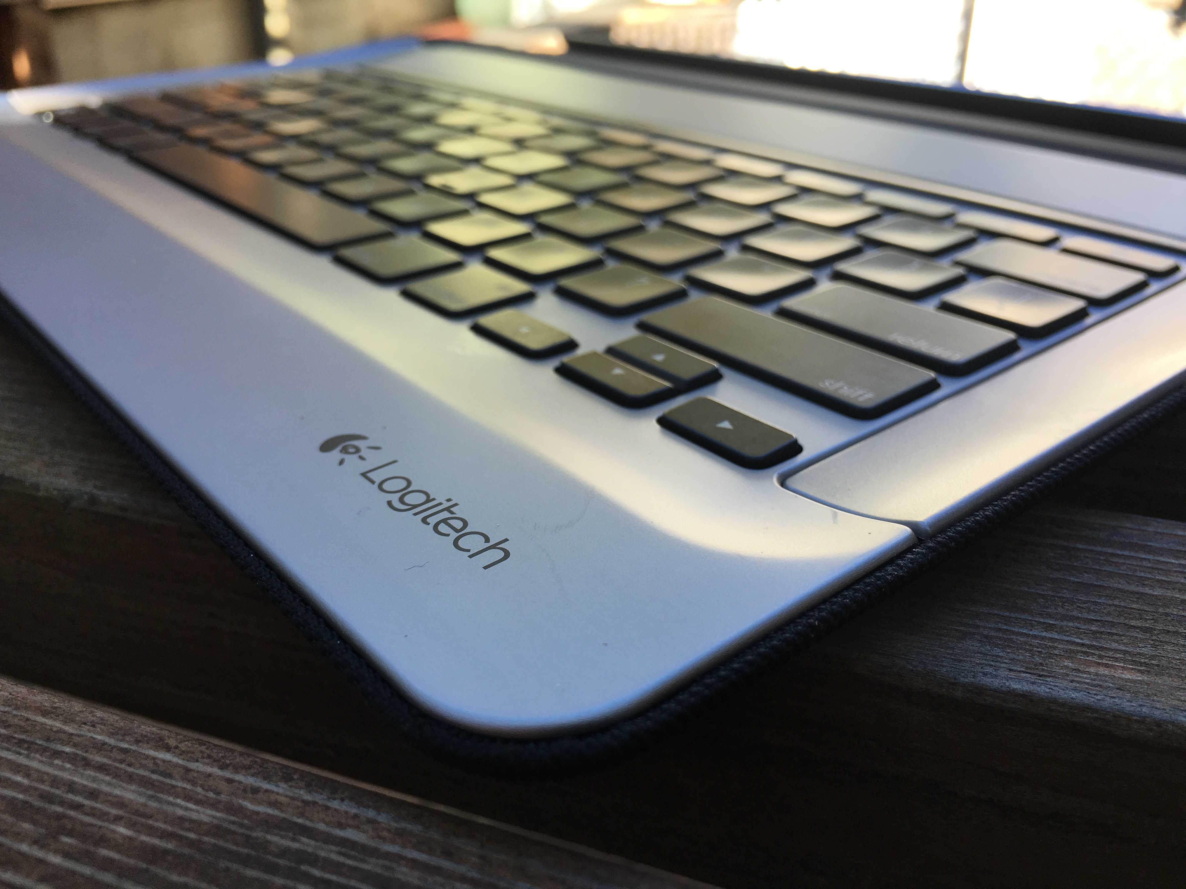 11132015_Logitech_Create_iPad_Case_IMG_0618