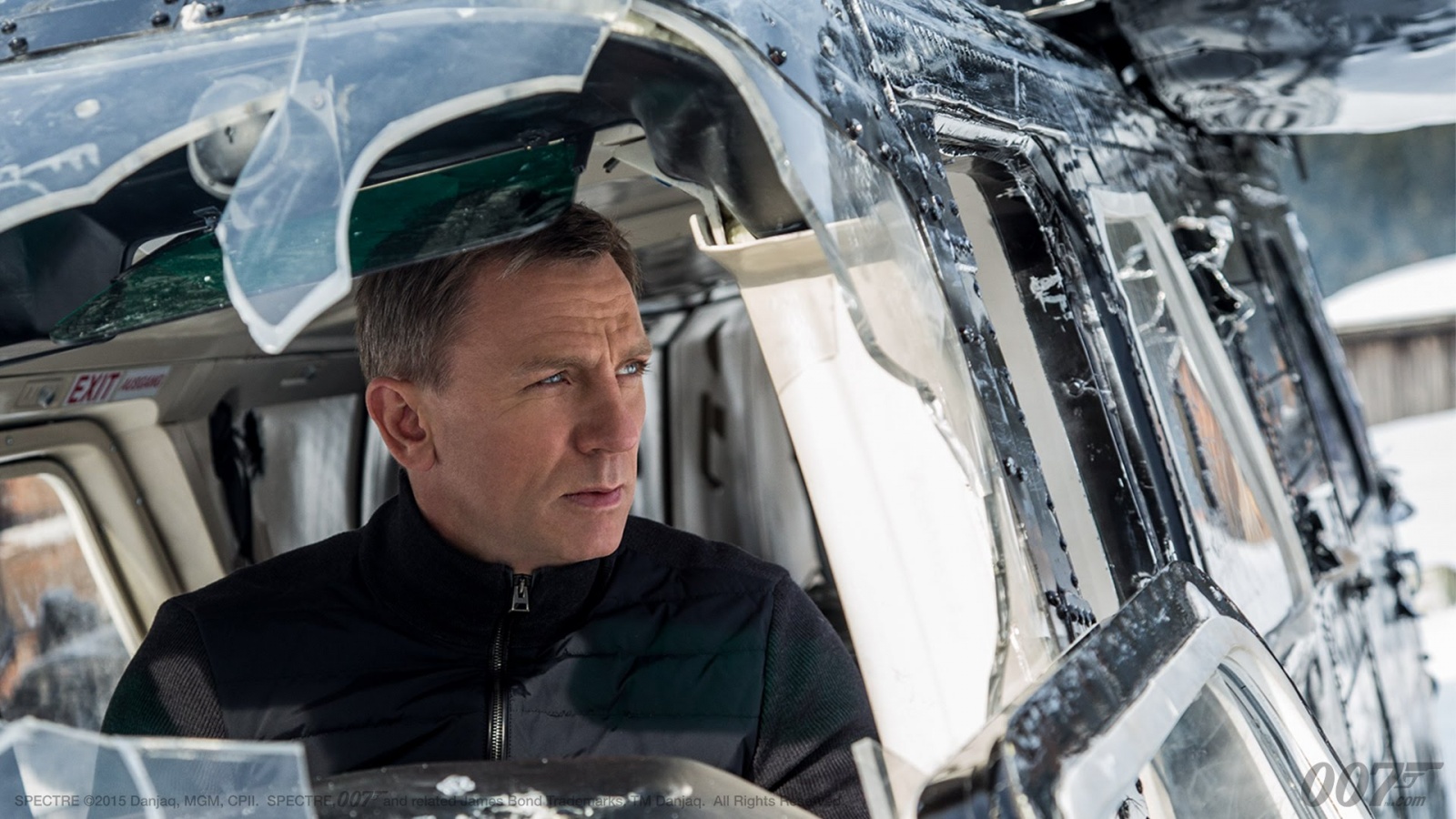 bond-producers-rejected-50m-offer-so-007-wouldnt-have-to-use-an-android-2-image-cultofandroidcomwp-contentuploads201511maxresdefault-jpg