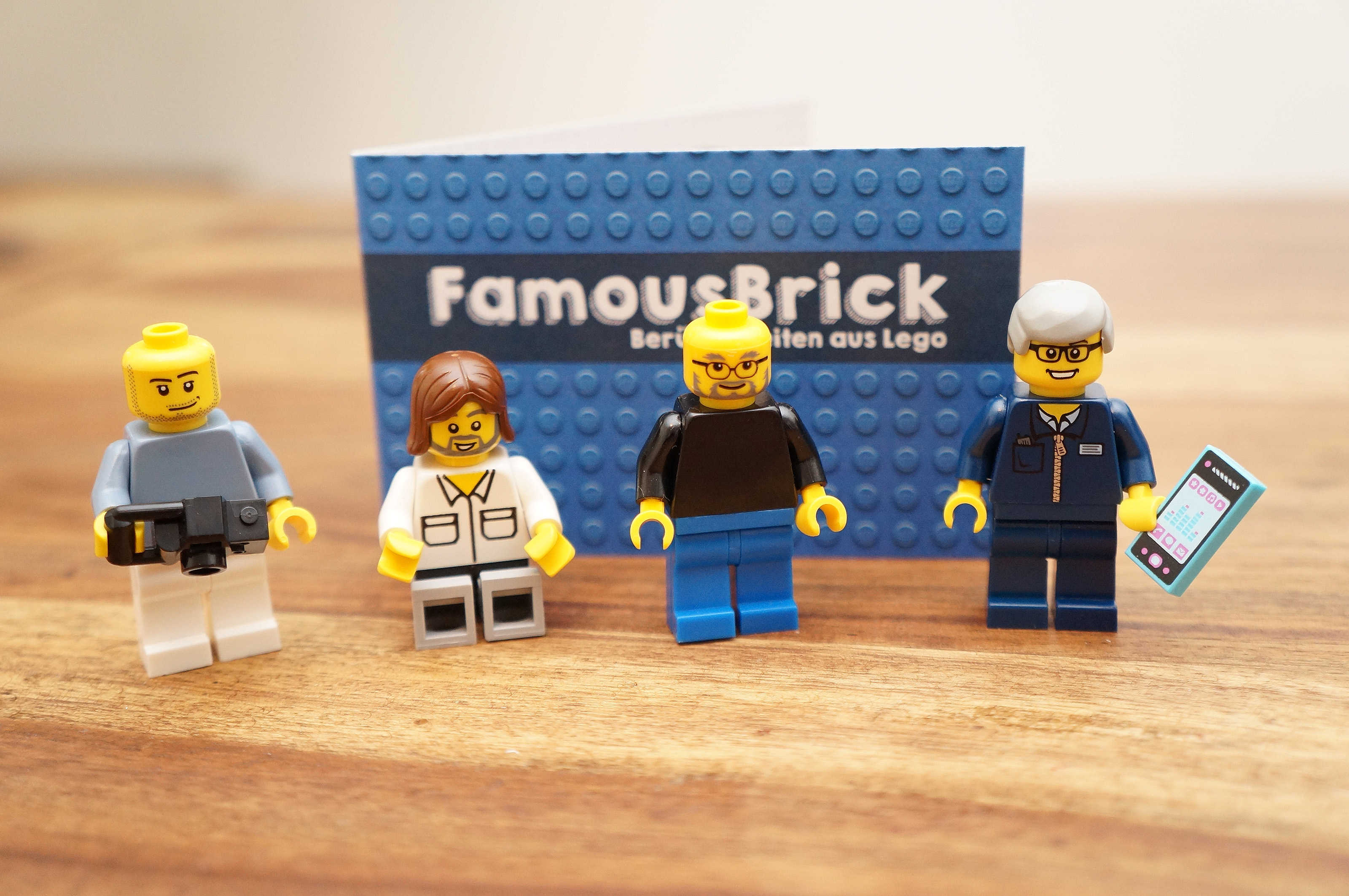Apple custom Lego minis